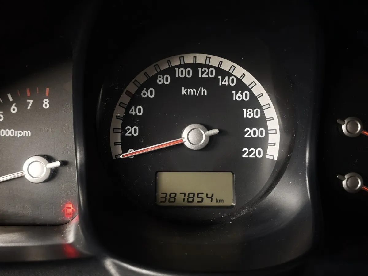 Kia Sportage 2.7 AT (175 л.с.) Черный в АВИЛОН. Слайд №18