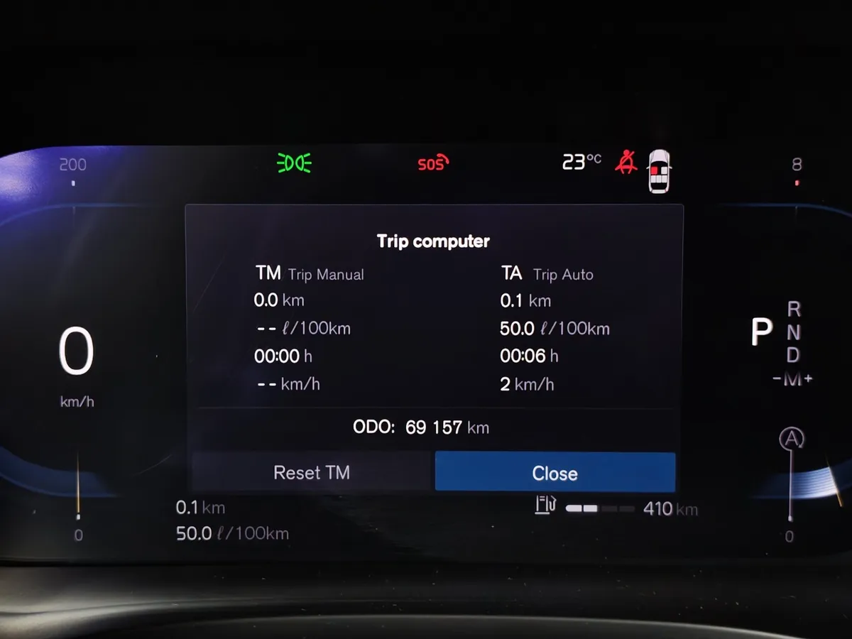 Volvo XC60 2.0 AT AWD (264 л.с.) Luxury Edition Коричневый в АВИЛОН. Слайд №18