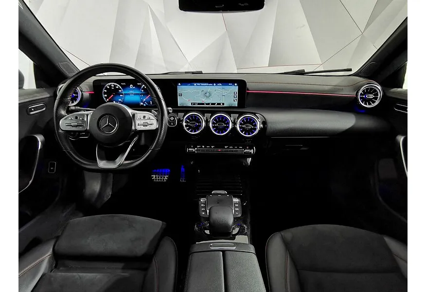 Mercedes-Benz CLA 200 7G-DCT (150 л.с.) Sport Серый в АВИЛОН. Слайд №13