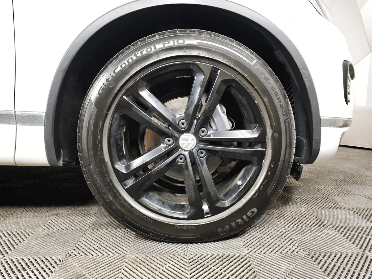 Volkswagen Touareg 3.0 TDI Tiptronic 4Motion (245 л.с.) Белый в АВИЛОН. Слайд №9