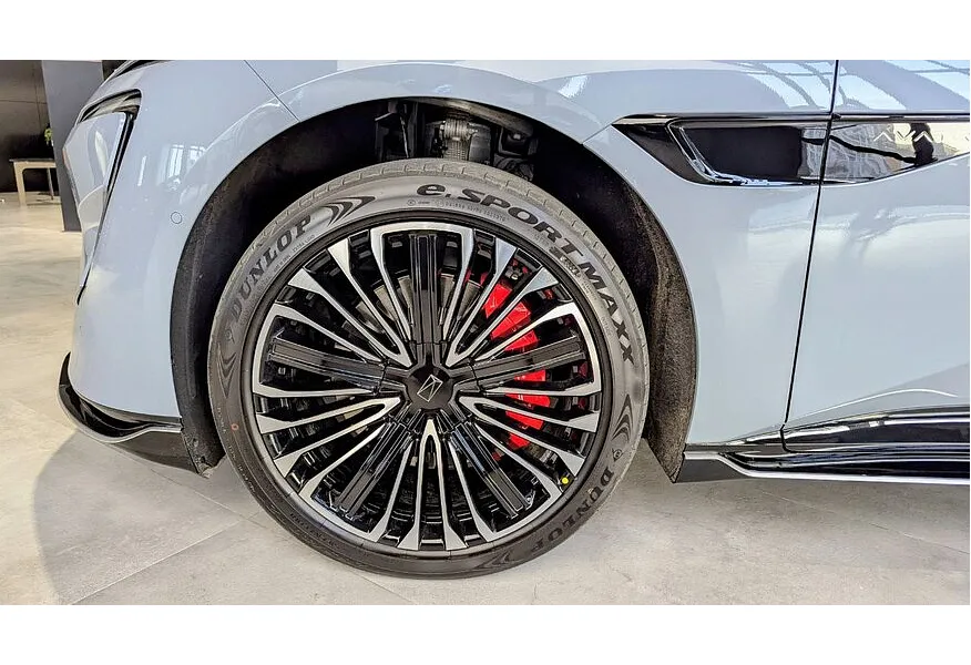 Avatr 12 AT 4WD (578 л.с.) Dual Motor Dynamic Синий в АВИЛОН. Слайд №15