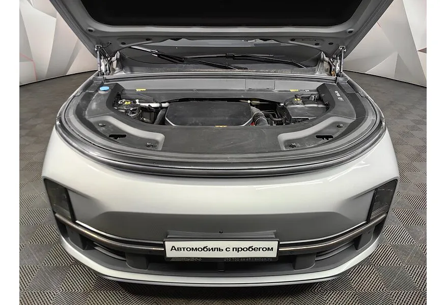 Li Auto L9 1.5 AT 4WD (449 л.с.) Ultra Серый в АВИЛОН. Слайд №11