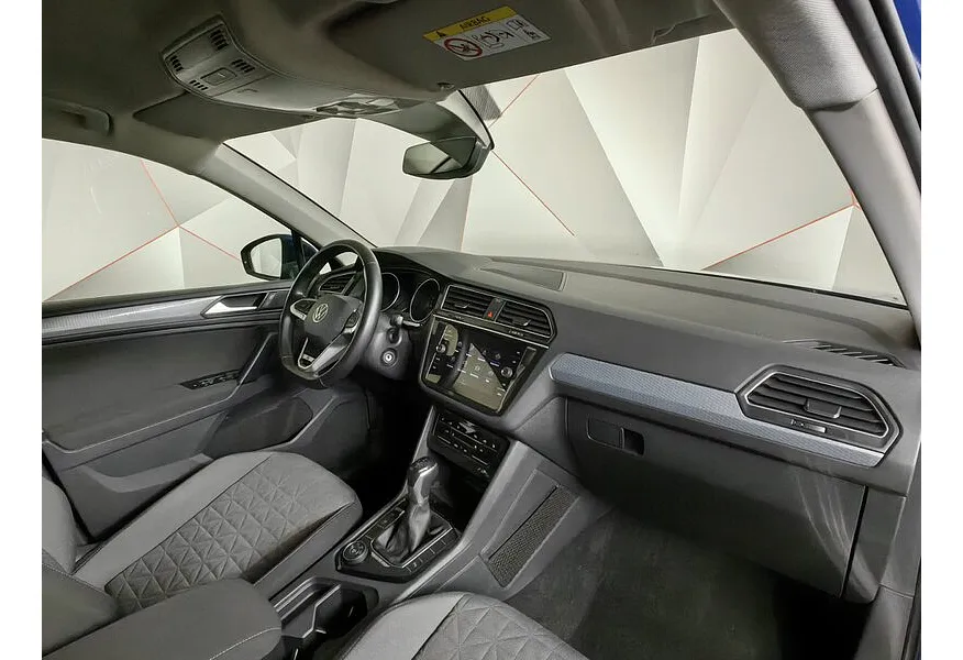 Volkswagen Tiguan 2.0 TSI 4Motion AT (180 л.с.) Status Синий в АВИЛОН. Слайд №12