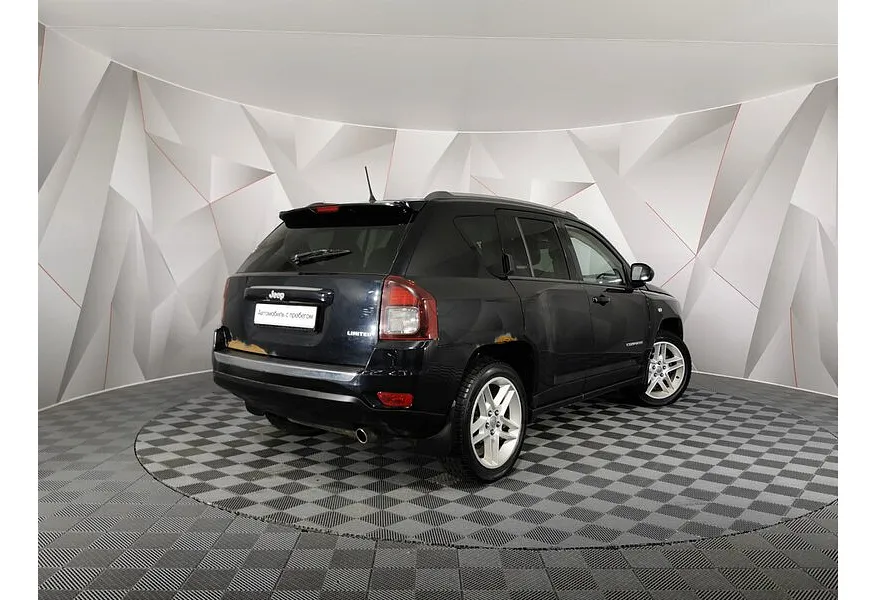 Jeep Compass 2.4 4x4 AT (150 л.с.) Limited Черный в АВИЛОН. Слайд №2