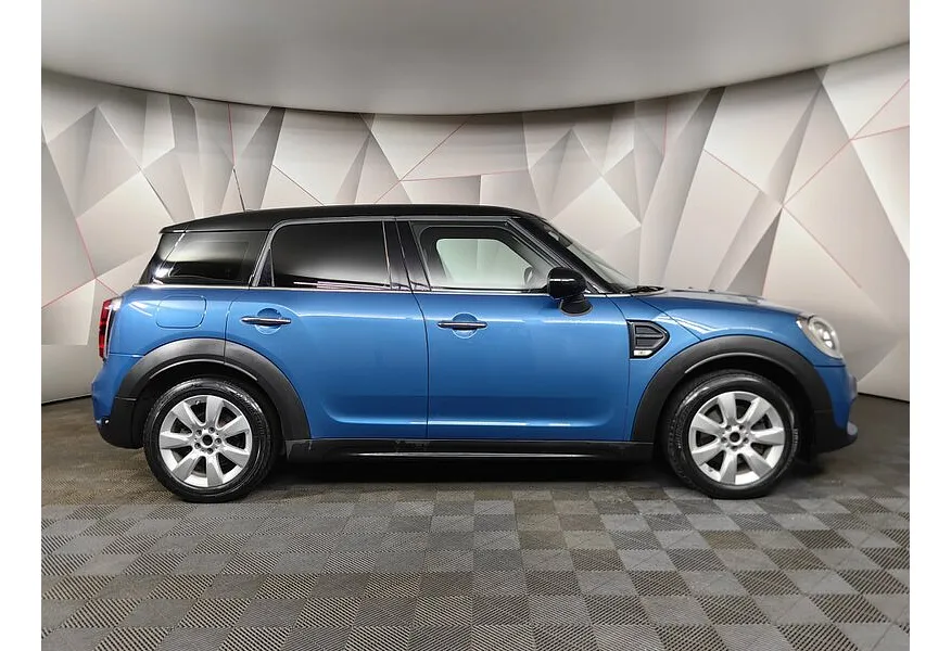 LIVE. Слайд №3