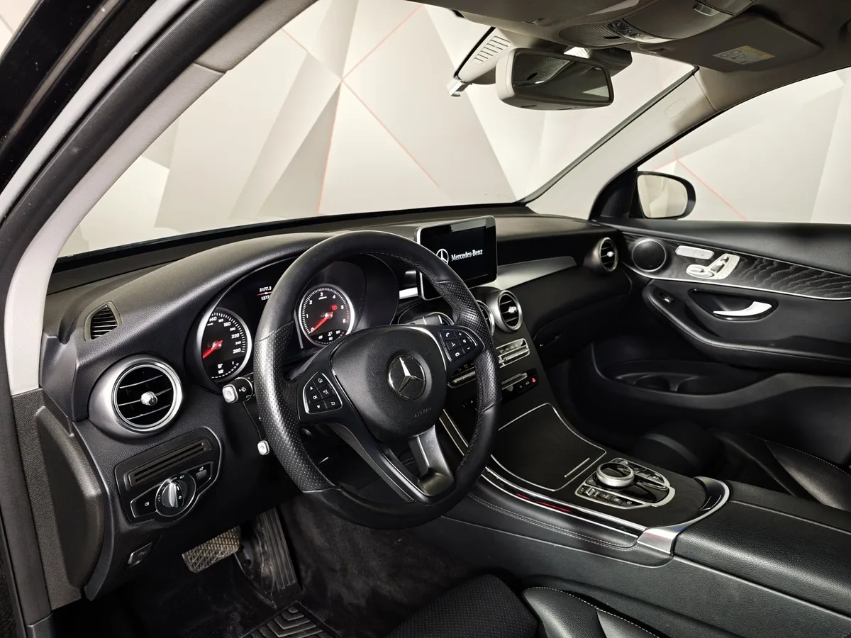 Mercedes-Benz GLC 250 d 9G-TRONIC 4MATIC (204 л.с.) Sport Черный в АВИЛОН. Слайд №19