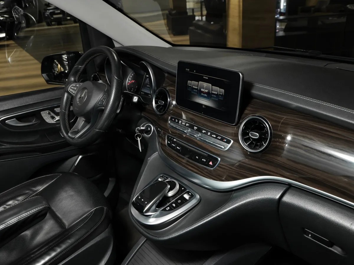 Mercedes-Benz V-Класс V 250 BlueTEC 7G-Tronic Plus 4x4 (190 л.с.) AVANTGARDE Черный в АВИЛОН. Слайд №9