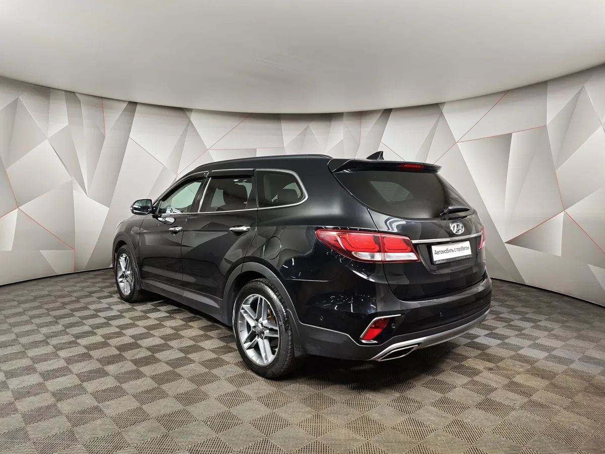 Hyundai Santa Fe 2.2 CRDi AWD 8AT (200 л.с.) High-Tech Черный в АВИЛОН. Слайд №4