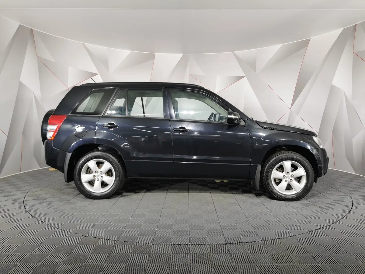 Suzuki Grand Vitara 2.4 AT (169 л.с.) Черный в АВИЛОН. Слайд №6