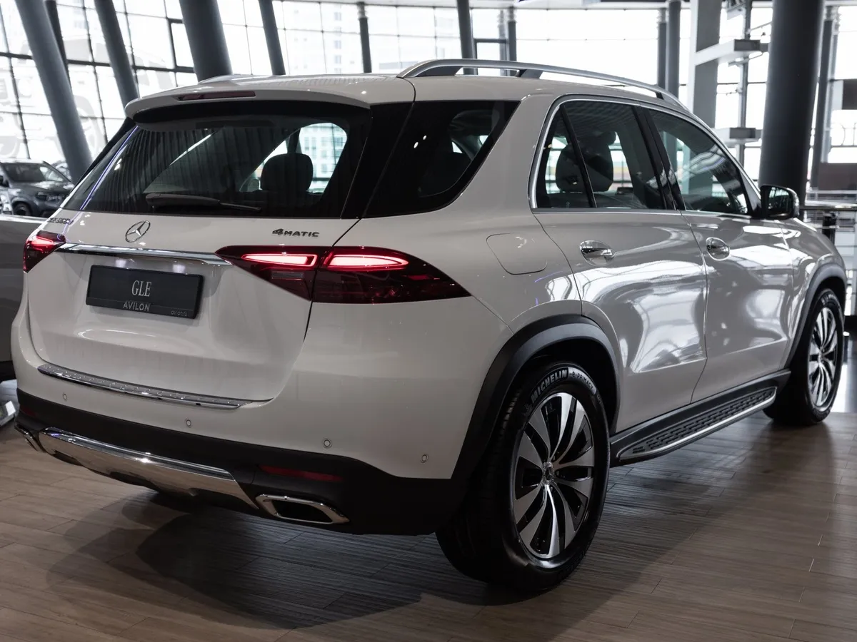 Mercedes-Benz GLE 300d 4MATIC 9G-TRONIC (269 л.с.) Белый в АВИЛОН. Слайд №6