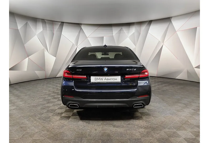 BMW 5 серия 530d xDrive Steptronic (249 л.с.) M Sport Plus Черный в АВИЛОН. Слайд №4