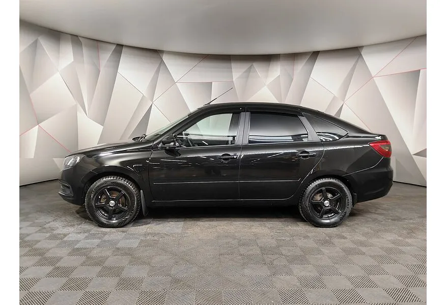 ВАЗ (Lada) Granta 1.6 MT (90 л.с.) Comfort Черный в АВИЛОН. Слайд №5