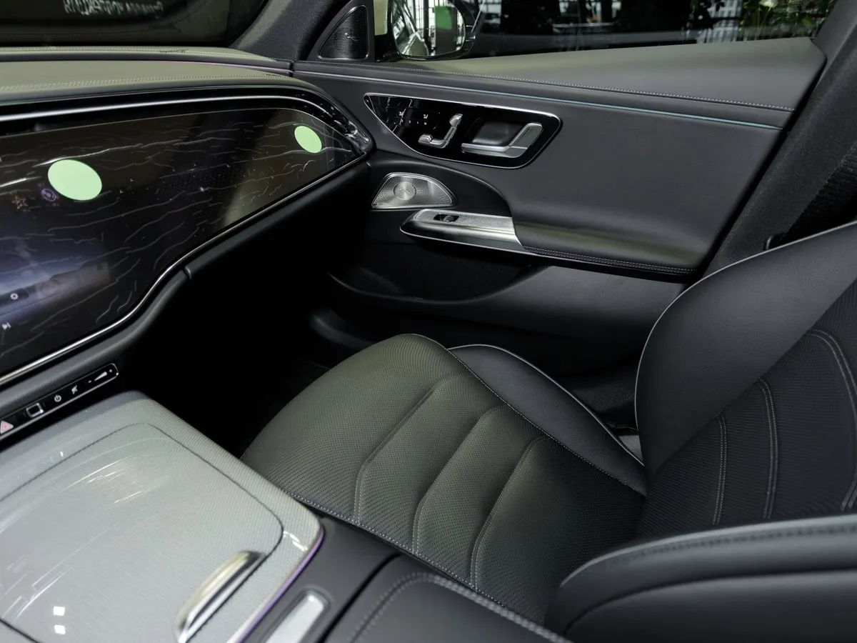 Mercedes-Benz E-Класс E 300 4MATIC (258 л.с.) Серый в АВИЛОН. Слайд №11