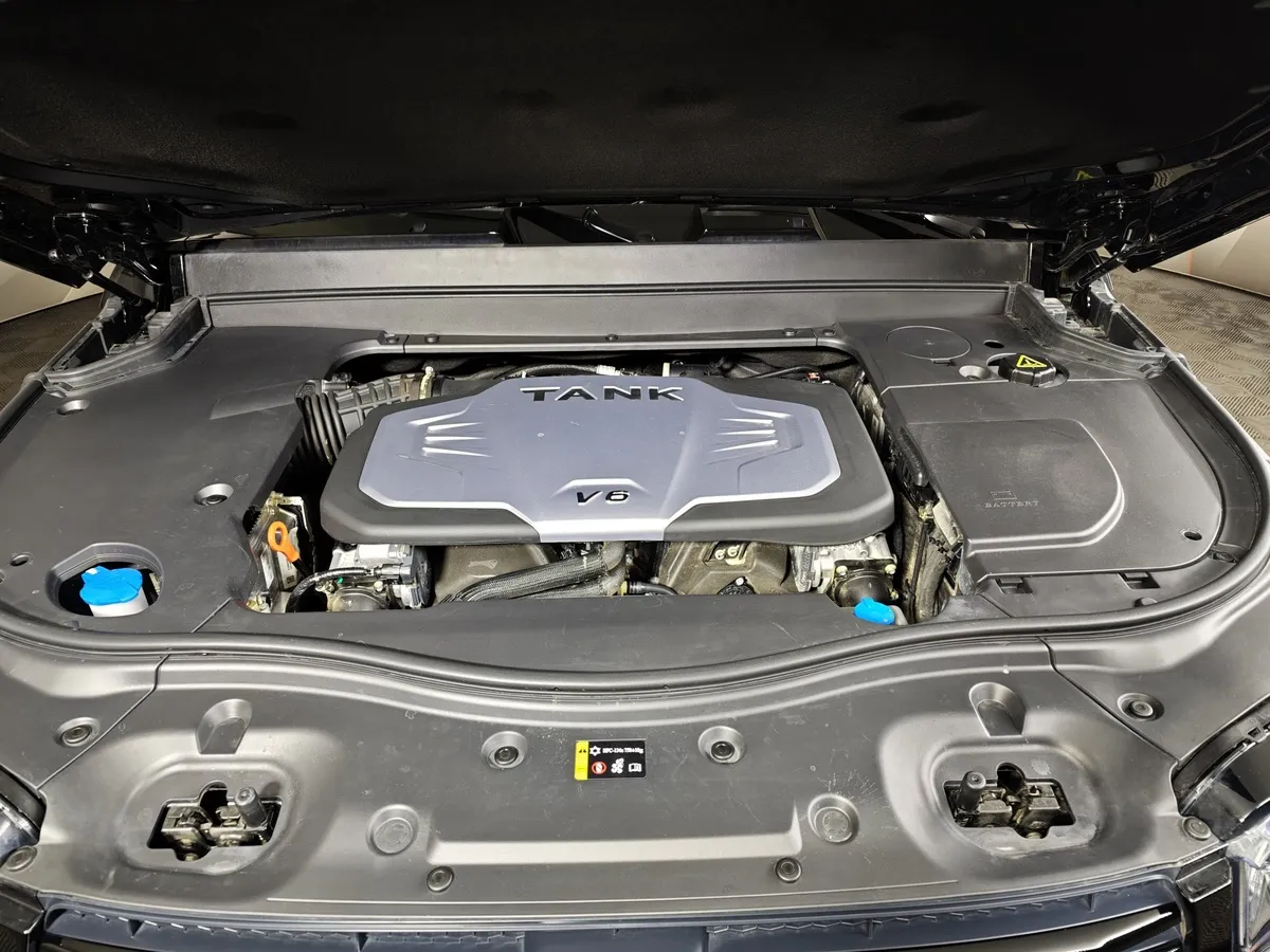 TANK 700 3.0 Turbo V6 AT 4WD (354 л.с.) Superior Черный в АВИЛОН. Слайд №11