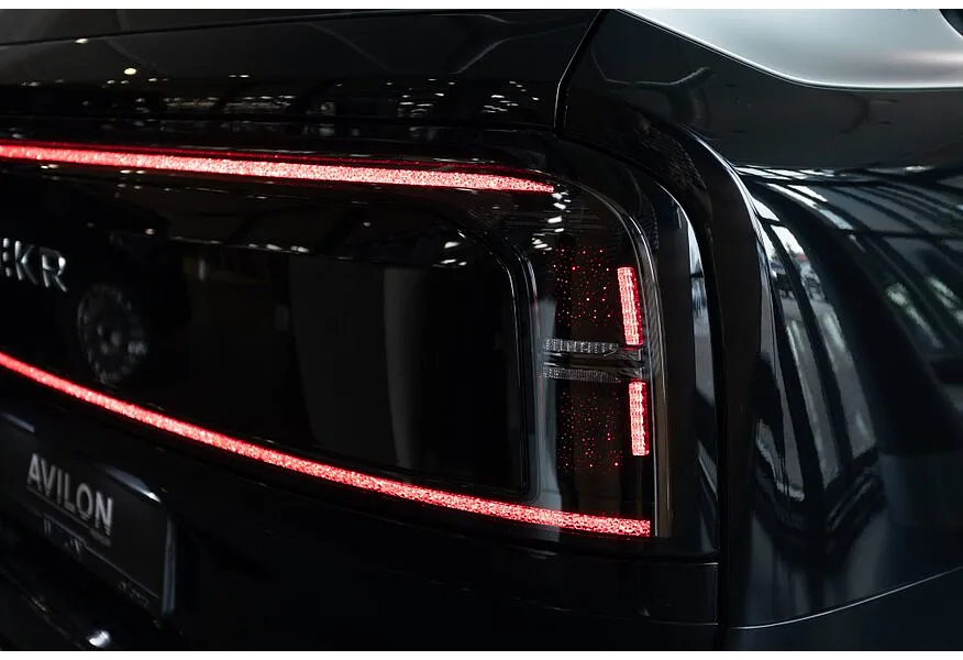 Zeekr 9X 2.0h AT 4WD (1177 л.с.) Max Черный в АВИЛОН. Слайд №16