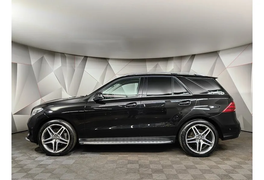 Mercedes-Benz GLE 350 d 4MATIC 9G-TRONIC (249 л.с.) Особая серия Черный в АВИЛОН. Слайд №5