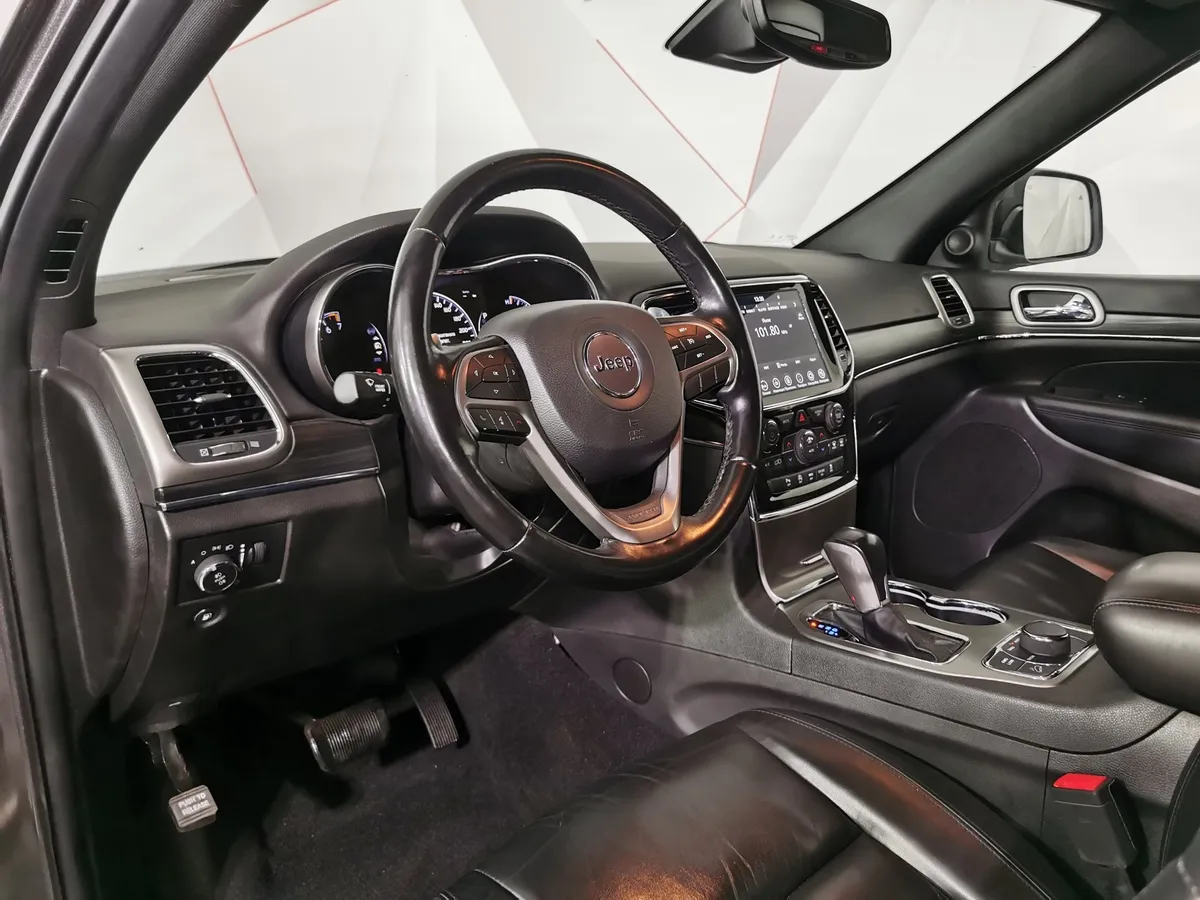Jeep Grand Cherokee 3.0 AT AWD (238 л.с.) Limited Серый в АВИЛОН. Слайд №18