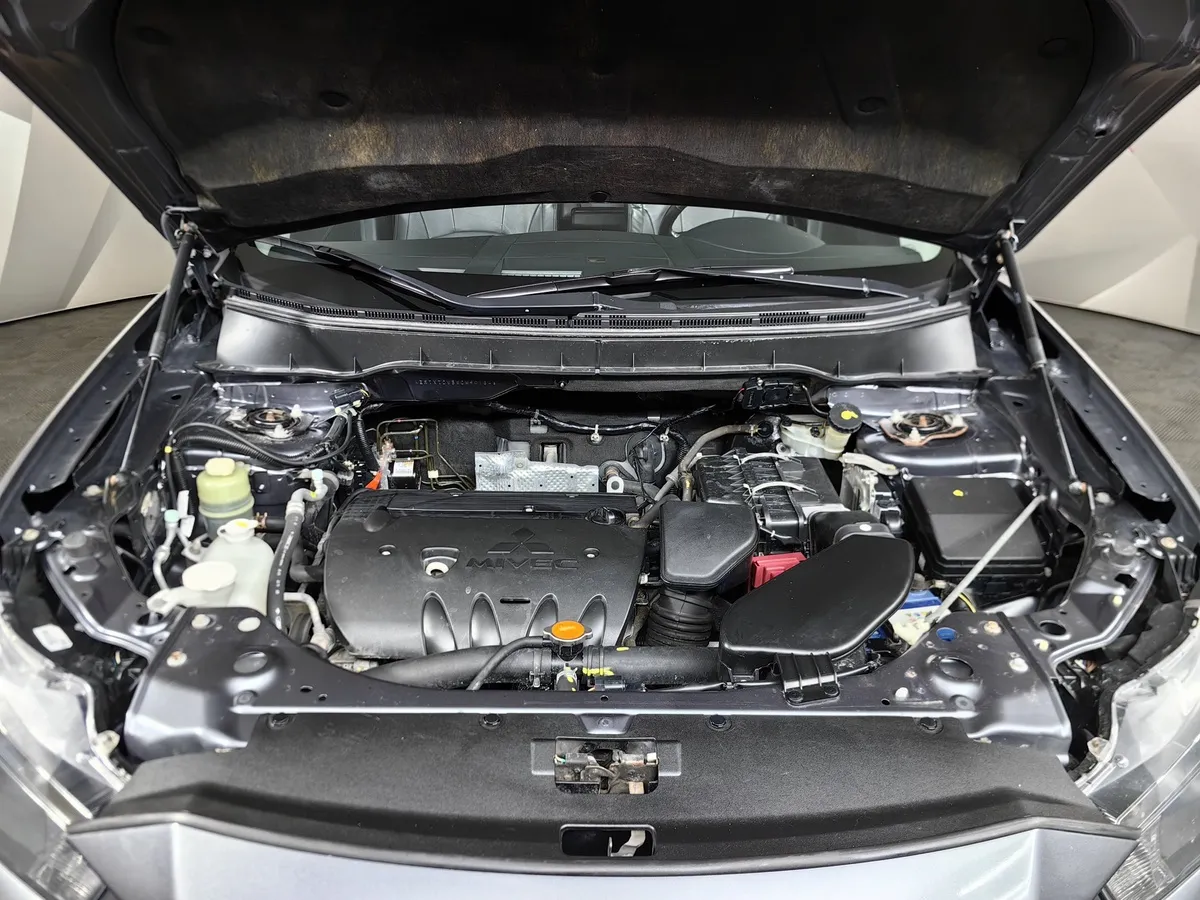 Mitsubishi Outlander 2.4 CVT 4WD (170 л.с.) Серый в АВИЛОН. Слайд №11