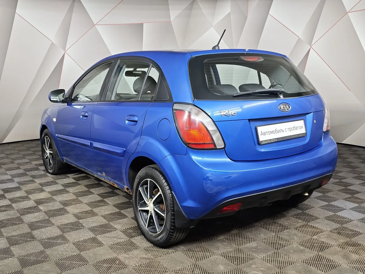 Kia Rio 1.4 MT (97 л.с.) Синий в АВИЛОН. Слайд №4