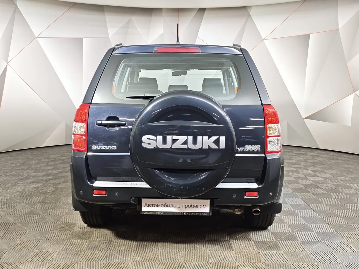 Suzuki Grand Vitara 2.0 AT AWD (140 л.с.) Черный в АВИЛОН. Слайд №8
