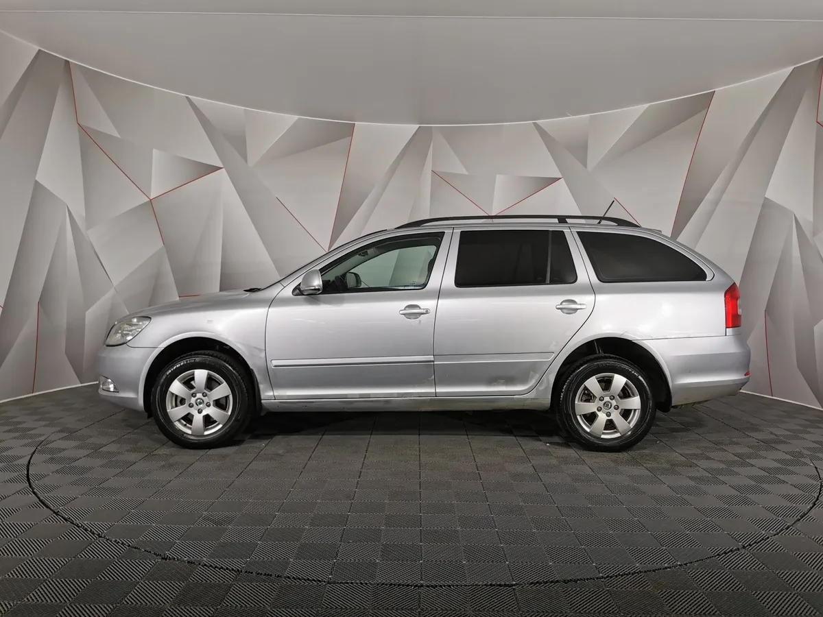 Skoda Octavia 1.8 TSI AT (152 л.с.) Elegance Серебристый в АВИЛОН. Слайд №5