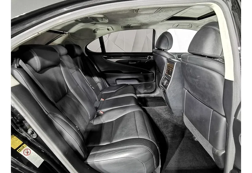 Lexus LS 460 AT AWD (370 л.с.) Эксклюзив Черный в АВИЛОН. Слайд №17
