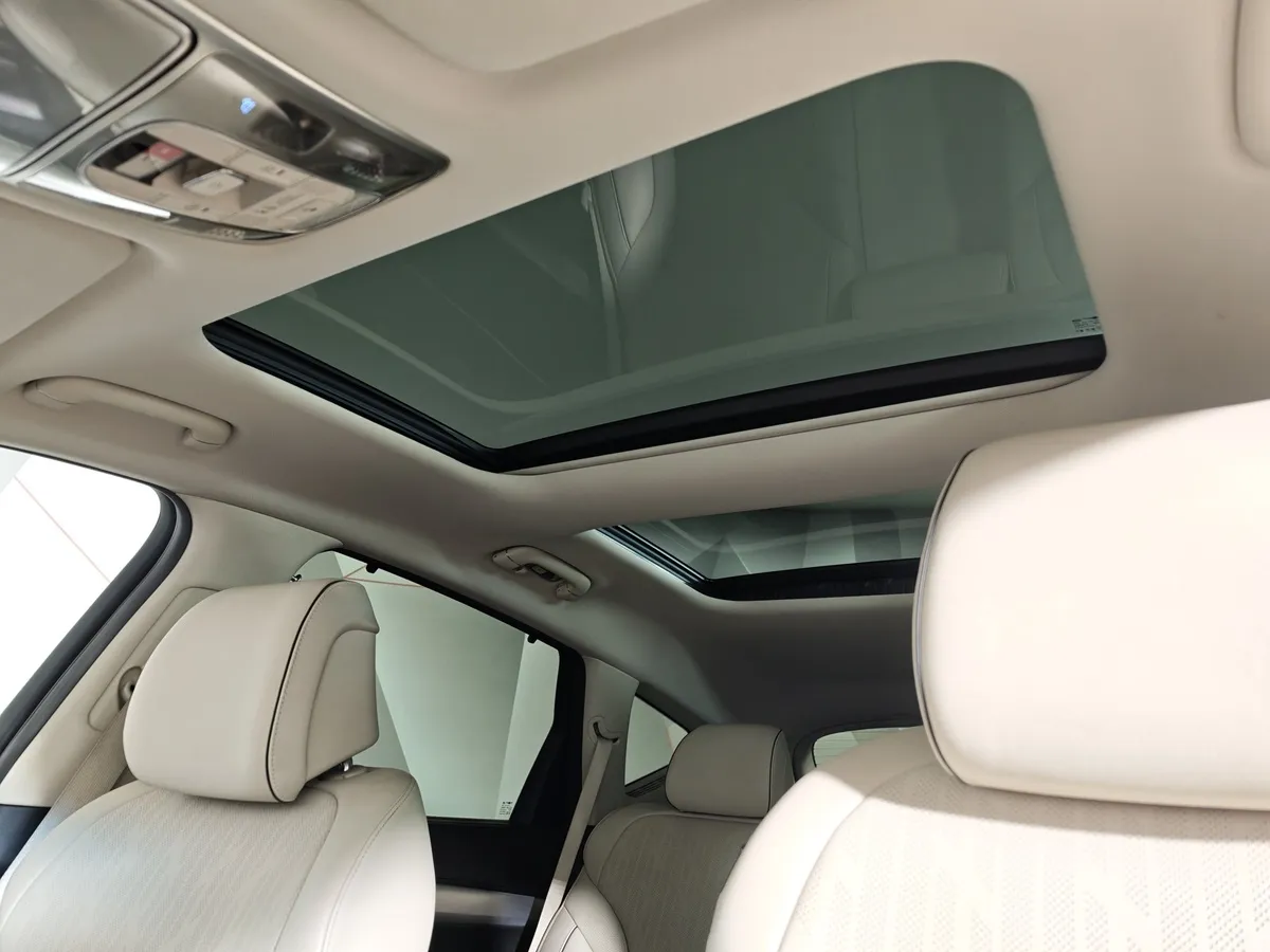 Genesis GV80 2.5 T-GDI 8AT 4WD (249 л.с.) Premium + Comfort Черный в АВИЛОН. Слайд №26