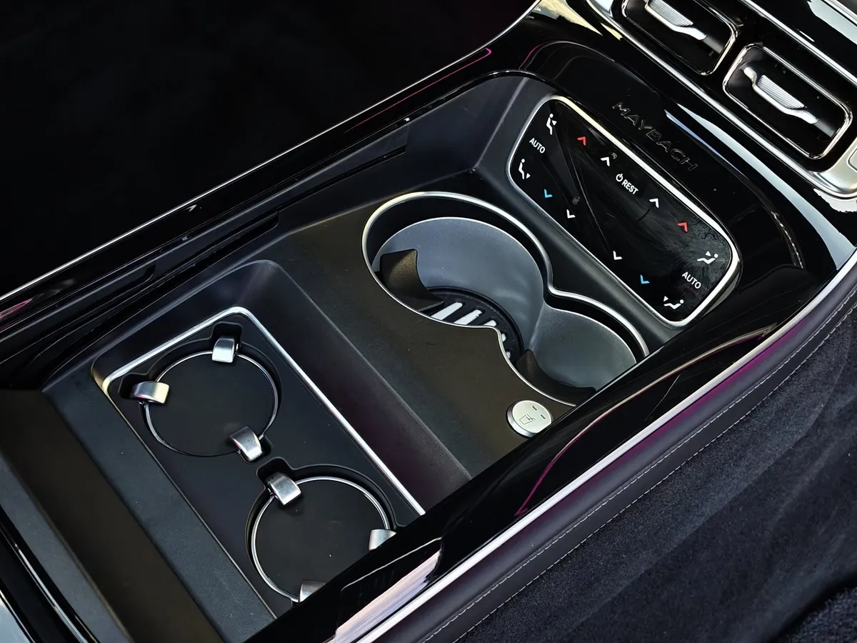 Mercedes-Benz S-Класс Maybach S 580 9G-Tronic 4Matic (503 л.с.) Night Series Черный в АВИЛОН. Слайд №26