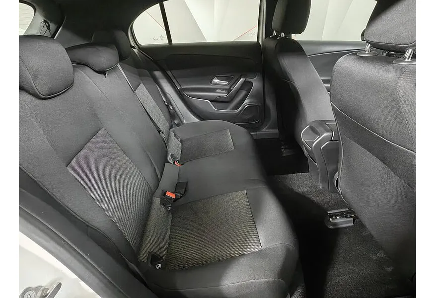 АВИЛОН - Mercedes-Benz A-Класс A 200 7G-DCT (150 л.с.) Comfort Белый - slide 14