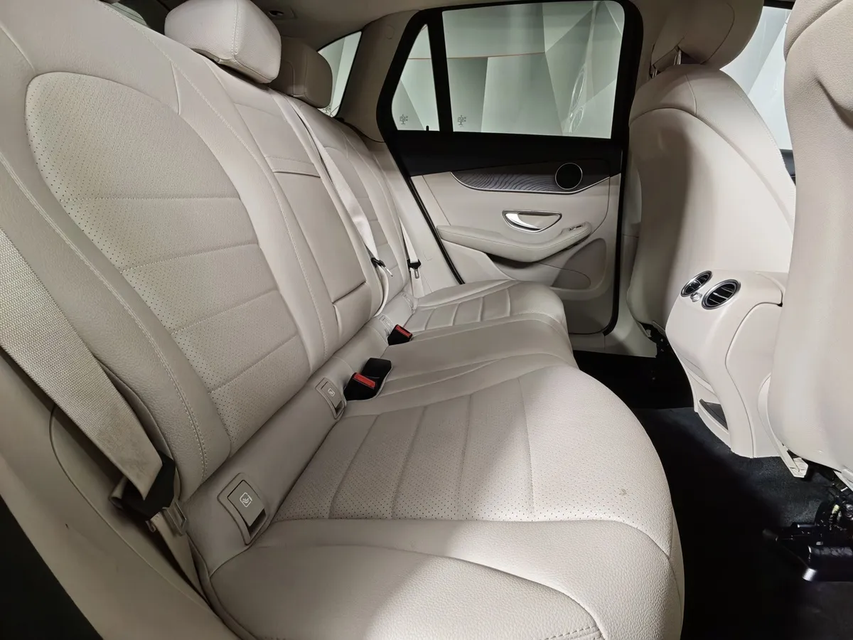 Mercedes-Benz GLC 220 d 9G-TRONIC 4MATIC (194 л.с.) Premium Синий в АВИЛОН. Слайд №16