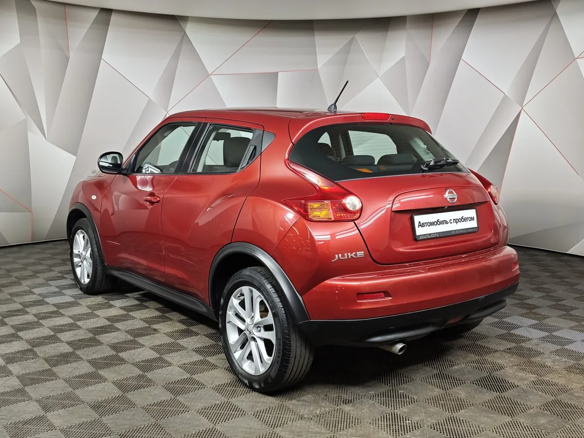 Nissan Juke 1.6 CVT (117 л.с.) Красный в АВИЛОН. Слайд №4