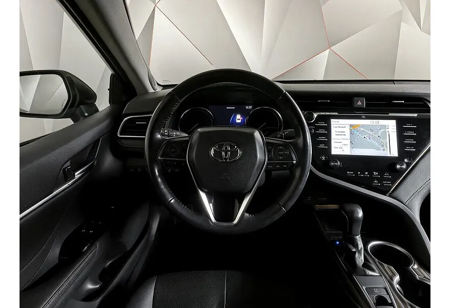 Toyota Camry 2.5 AT (181 л.с.) Черный в АВИЛОН. Слайд №12