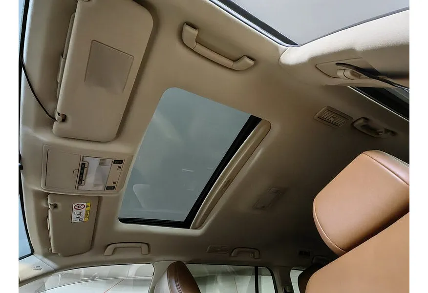 Toyota Land Cruiser 4.5 Twin-Turbo D AT 4WD (5 мест) (235 л.с.) Престиж Черный в АВИЛОН. Слайд №22