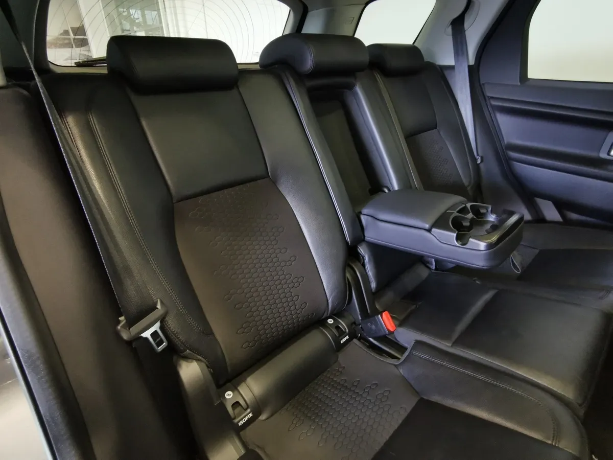 Land Rover Discovery Sport 2.0 Si4 AT 4WD (240 л.с.) SE Серый в АВИЛОН. Слайд №16