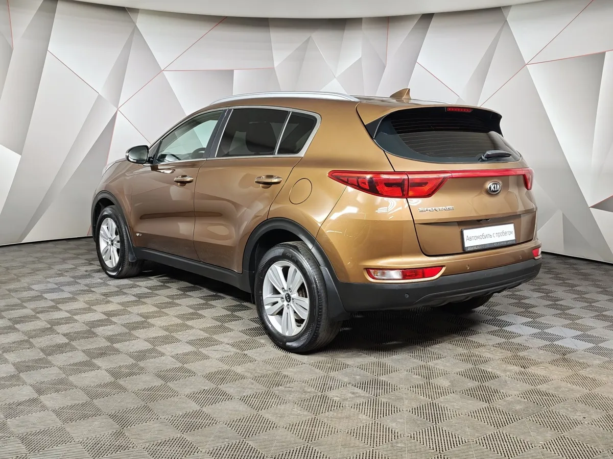 Kia Sportage 2.0 MPI AT 4WD (150 л.с.) Comfort Коричневый в АВИЛОН. Слайд №4
