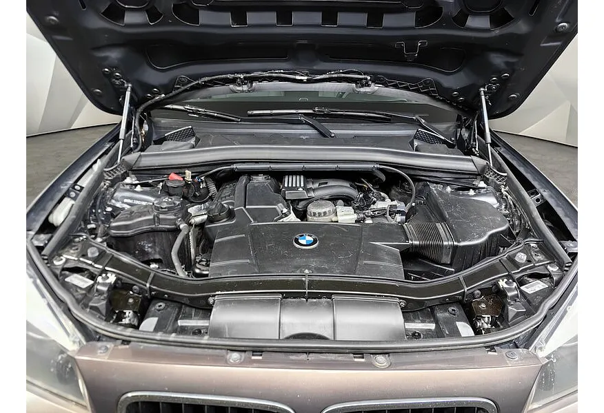 BMW X1 sDrive18i AT (150 л.с.) Коричневый в АВИЛОН. Слайд №10