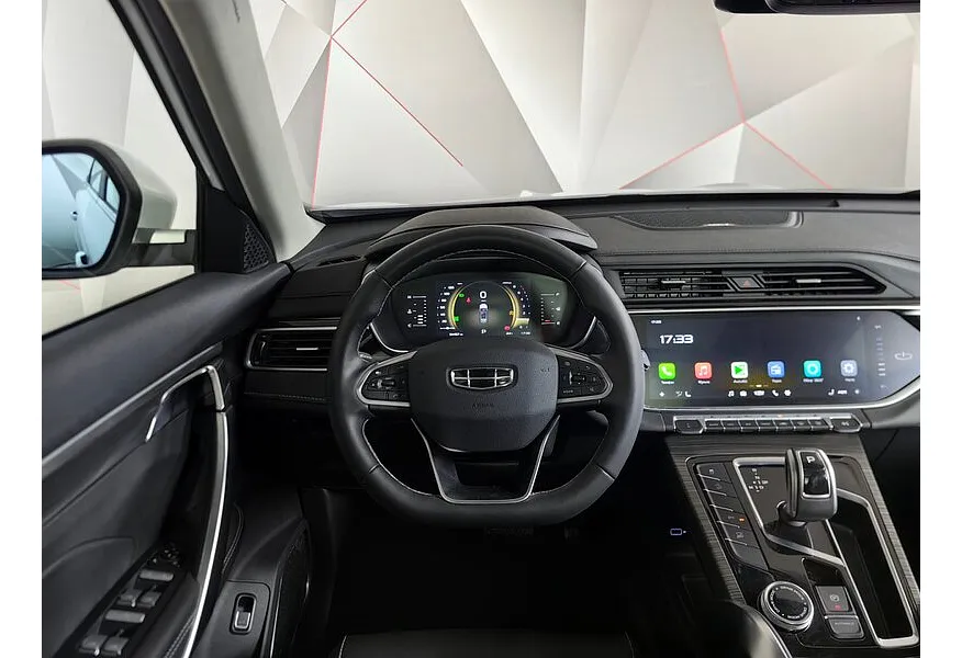 Geely Atlas Pro 1.5T 7DCT AWD (177 л.с.) Flagship Белый в АВИЛОН. Слайд №18