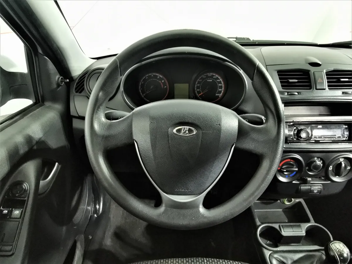 ВАЗ (Lada) Kalina 1.6 MT 8кл (87 л.с.) Белый в АВИЛОН. Слайд №19