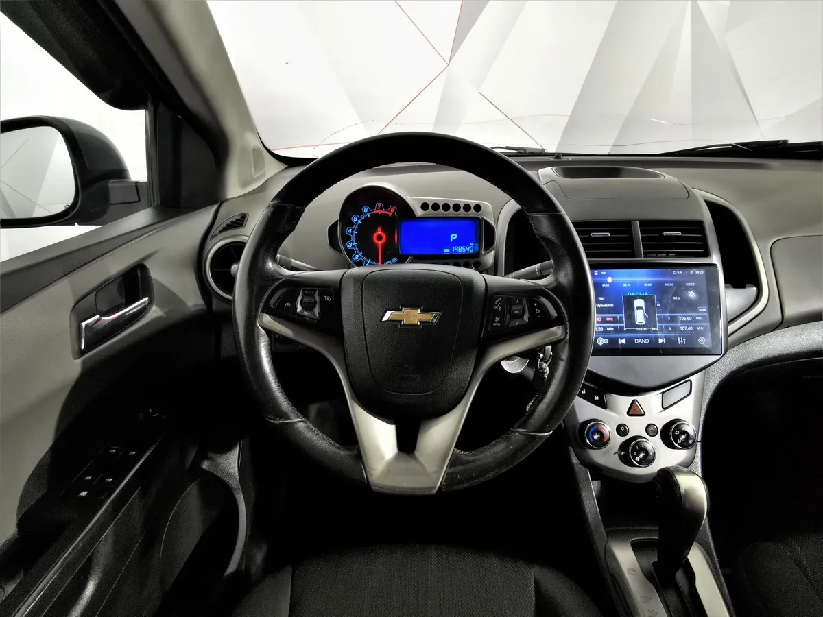 Chevrolet Aveo 1.6 AT (115 л.с.) Серый в АВИЛОН. Слайд №19