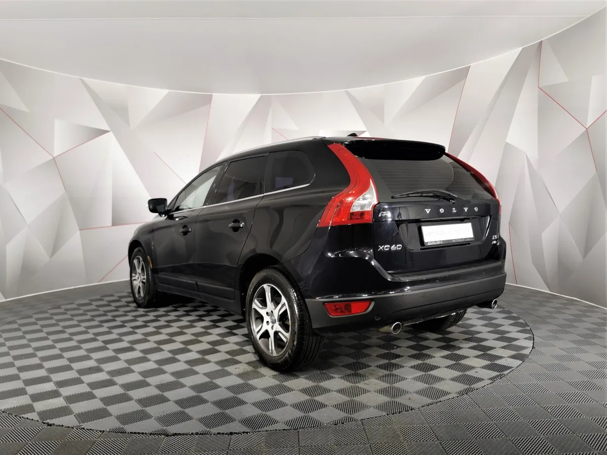 Volvo XC60 2.4 D5 Geartronic AWD (215 л.с.) Черный в АВИЛОН. Слайд №4