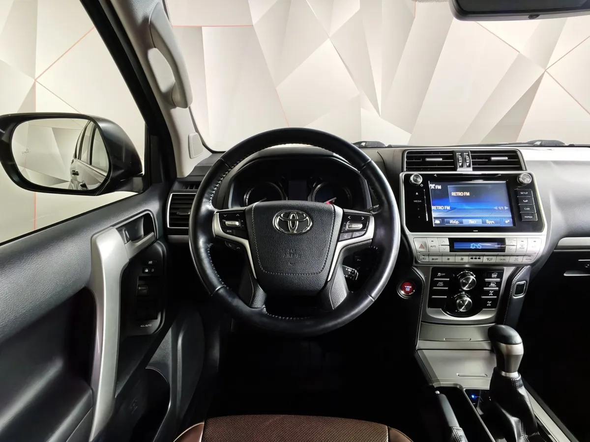 Toyota Land Cruiser Prado 4.0 AT AWD (249 л.с.) Черный в АВИЛОН. Слайд №19