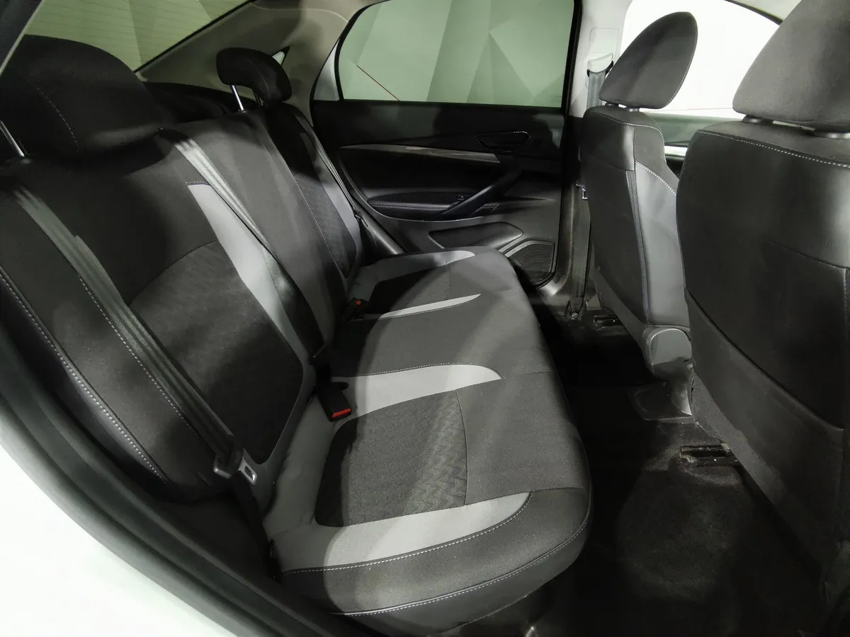 ВАЗ (Lada) Vesta 1.6 MT (106 л.с.) Белый в АВИЛОН. Слайд №15