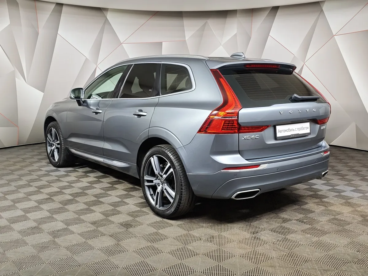 Volvo XC60 2.0 D5 AT AWD (235 л.с.) Momentum Серый в АВИЛОН. Слайд №4