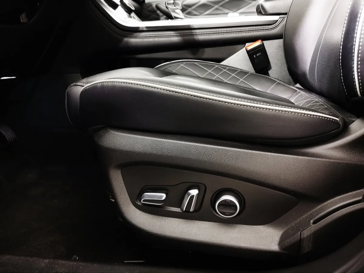 EXEED VX 2.0 AMT AWD (249 л.с.) President Белый в АВИЛОН. Слайд №20