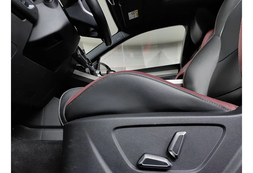 Geely Coolray 1.5T 7DCT 2WD (150 л.с.) Flagship Белый в АВИЛОН. Слайд №21