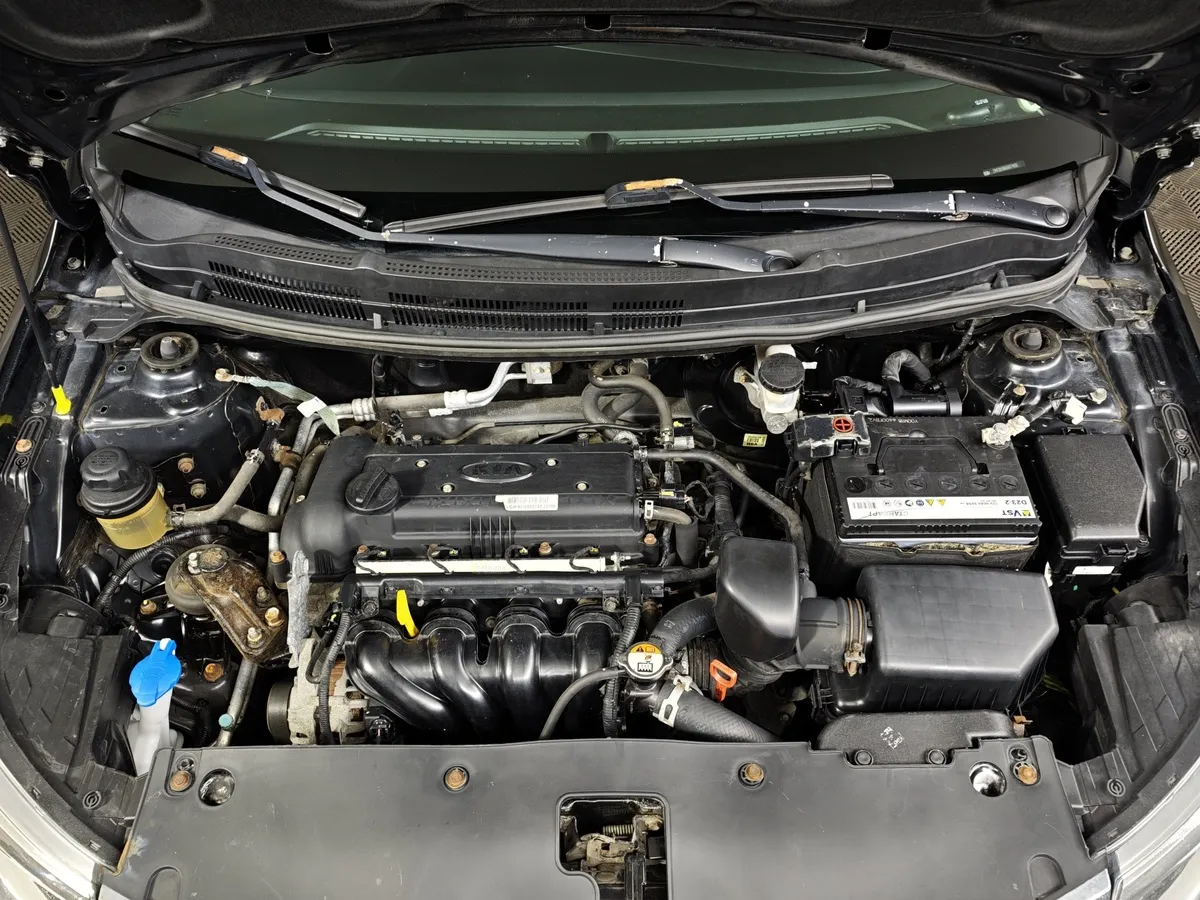 Kia Rio 1.4 AT (107 л.с.) Черный в АВИЛОН. Слайд №11