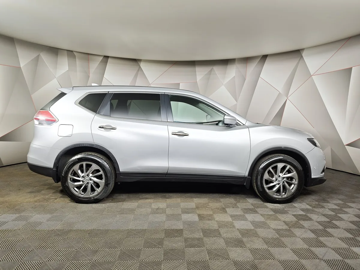 Nissan X-Trail 2.5 CVT AWD (171 л.с.) Серебристый в АВИЛОН. Слайд №6