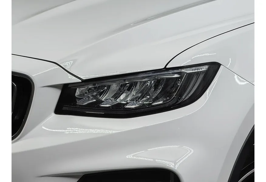 Geely Atlas Pro 1.5T AT FWD (150 л.с.) Luxury Белый в АВИЛОН. Слайд №10