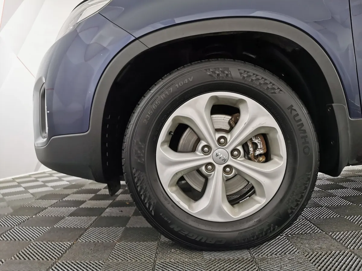 Kia Sorento 2.2 CRDi AT AWD (200 л.с.) Luxe Синий в АВИЛОН. Слайд №9