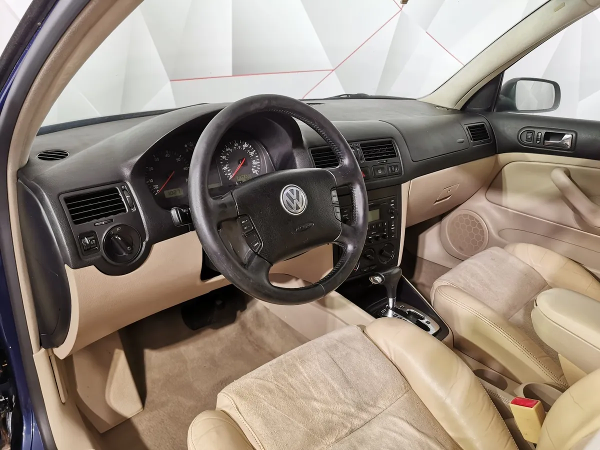Volkswagen Jetta 1.8 5V Turbo AT (180 л.с.) Синий в АВИЛОН. Слайд №17